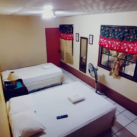 Hostal Leyendas León Zewnętrze zdjęcie